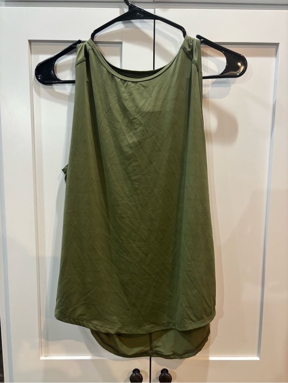 💚$5 Deals- Zyia Olive Green Women’s Muscle Tee Tank Top